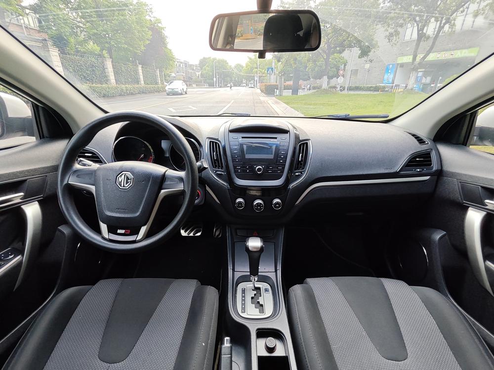 MG 5 2014 car image #9