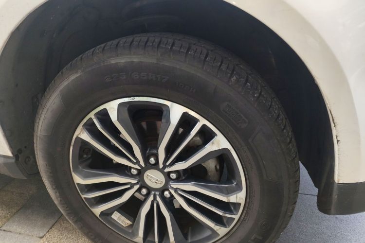 GEELY Vision X6 2018 immagine di auto #9