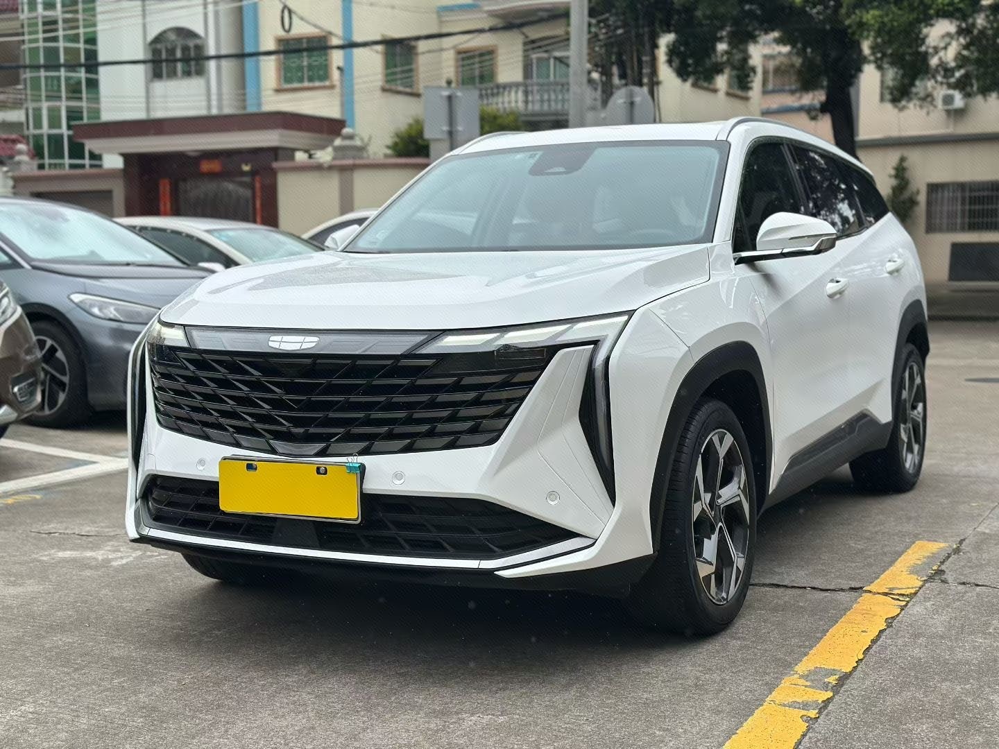 GEELY Boyue L 2023 car image 