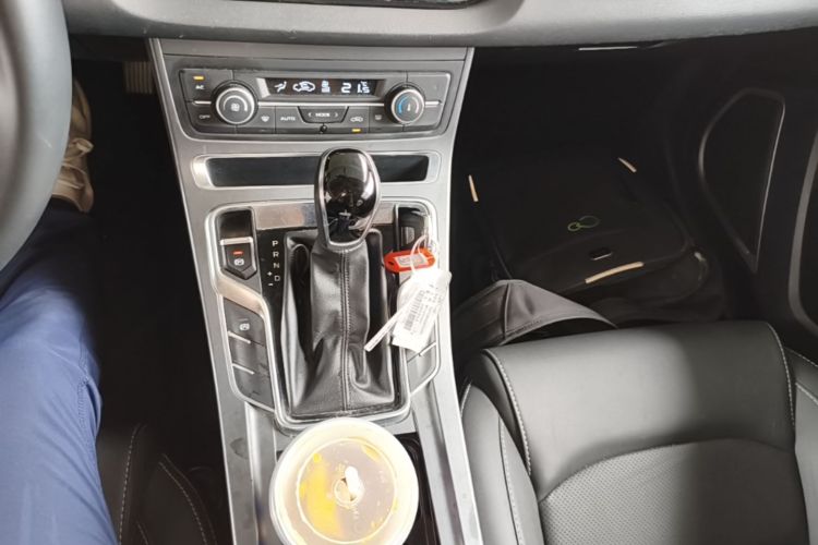 GEELY Emgrand 2020 car image #14