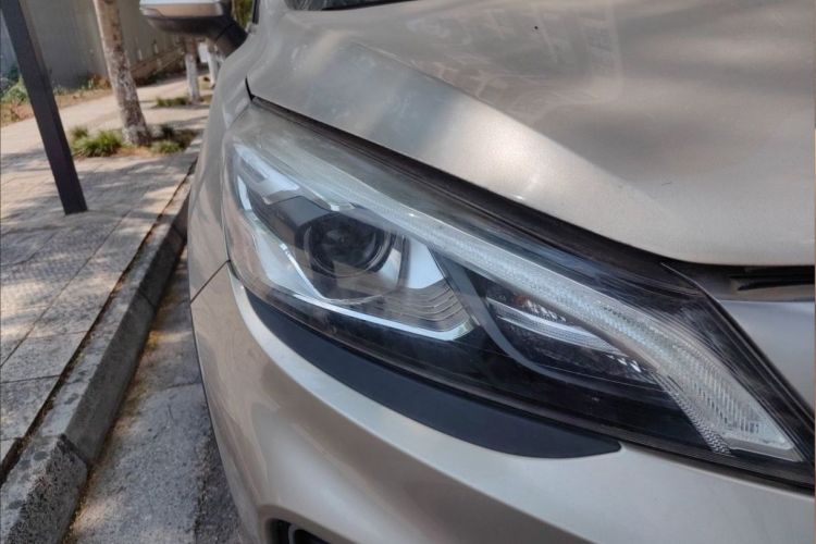 GEELY Emgrand GS 2019 car image #5