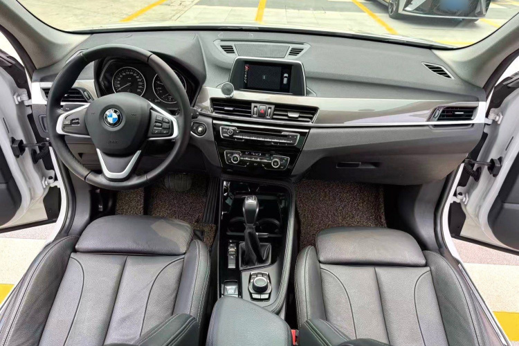 BMW X1 2016 imagen de coche #14