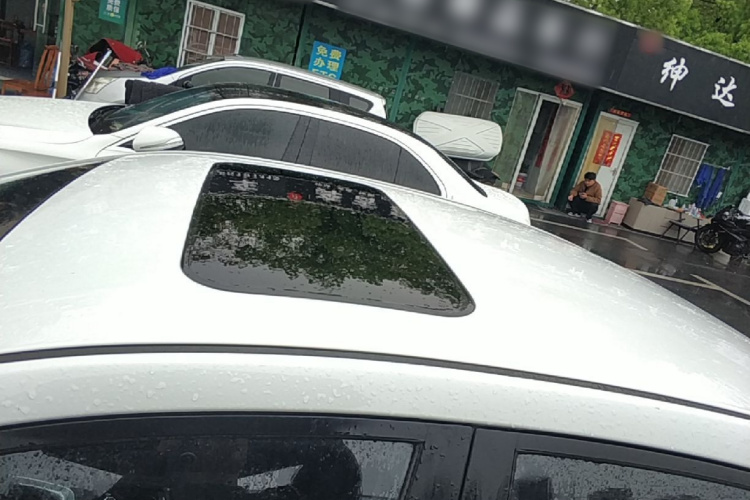 GEELY Binray 2019 car image #25