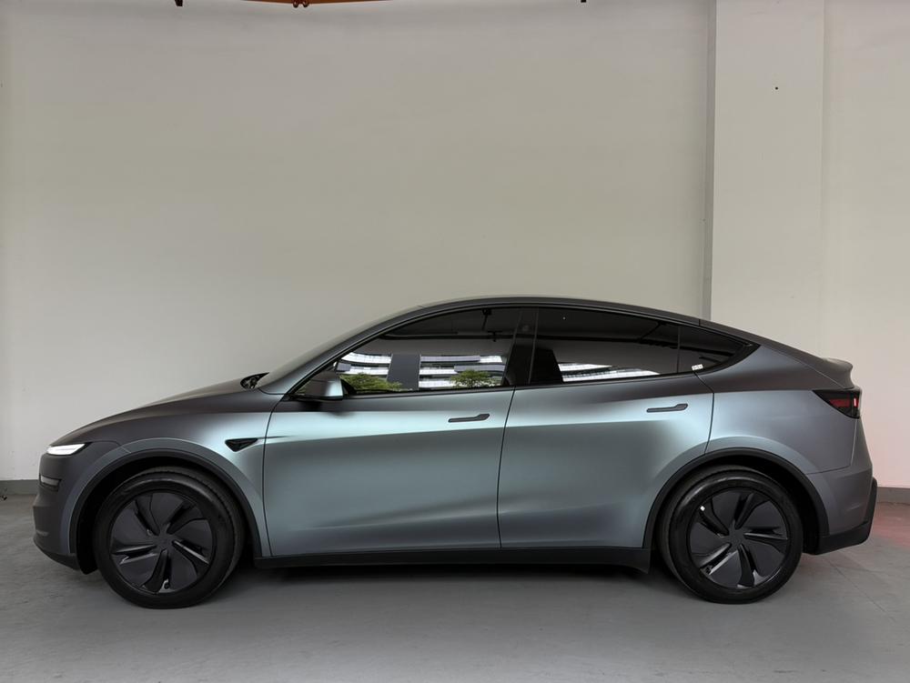 Tesla Model Y 2026 #3 Tesla Model Y 2026 car image #3