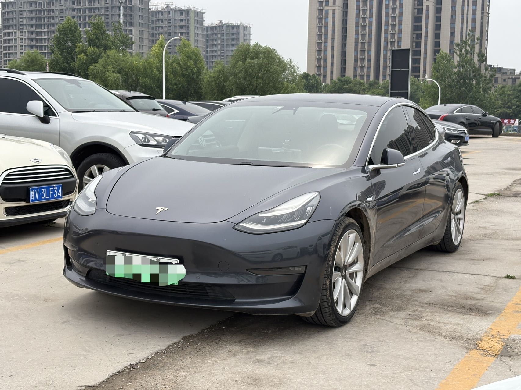 Tesla Model 3 2020 Tesla Model 3 2020 immagine di auto