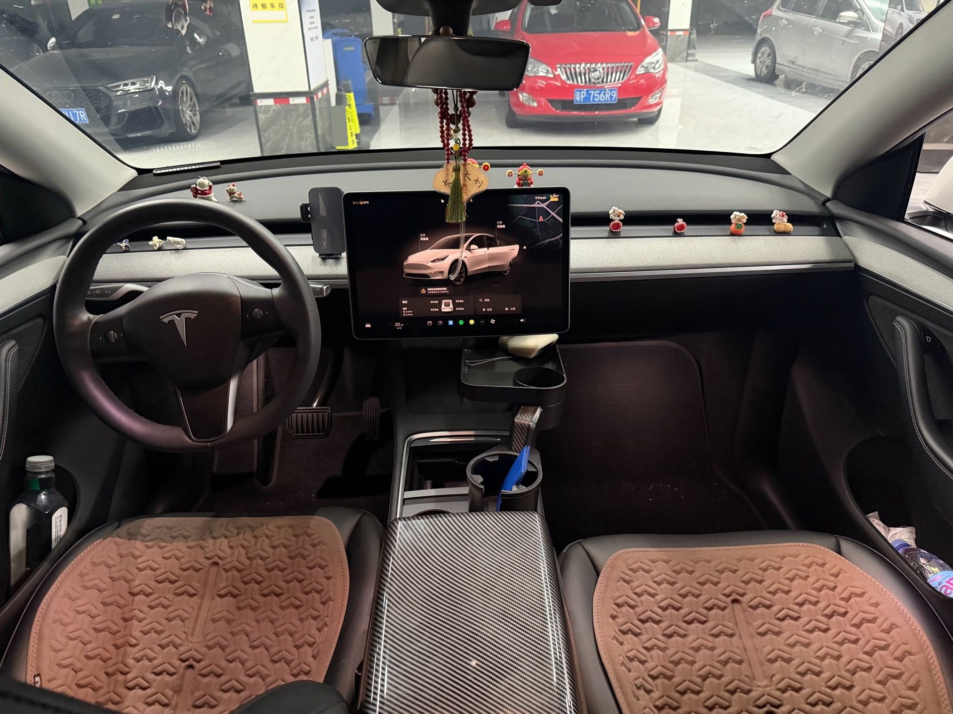 Tesla Model Y 2024 #7 Tesla Model Y 2024 صورة سيارة #7