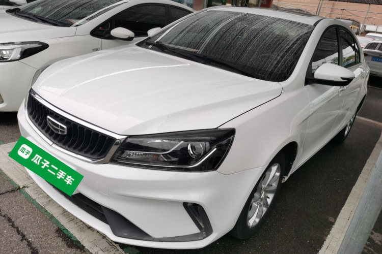 GEELY Emgrand 2021 изображение автомобиля #2