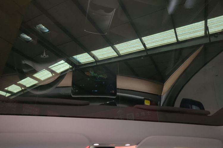 Tesla Model Y 2022 #18 Tesla Model Y 2022 car image #18