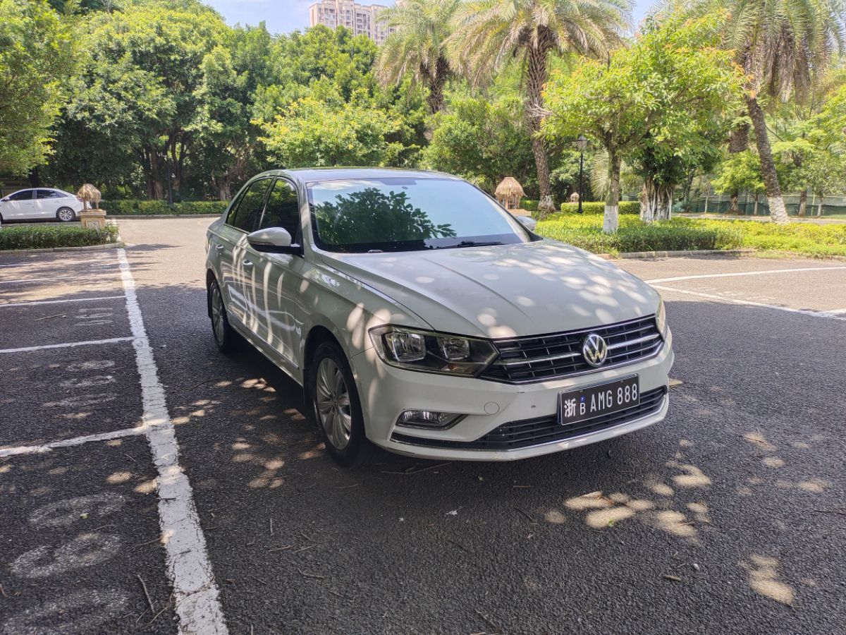 Volkswagen Bora 2016 car image #3