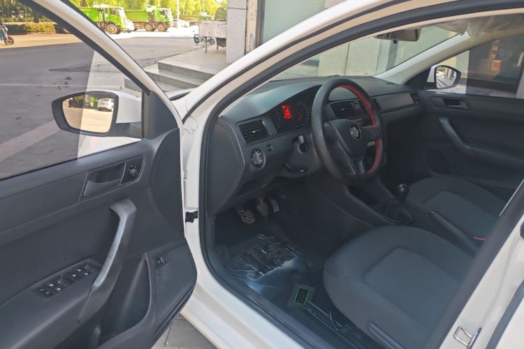 Volkswagen Santana 2018 #16 Volkswagen Santana 2018 car image #16