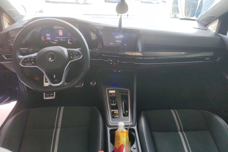 Volkswagen Golf 2021 imagem de carro #10