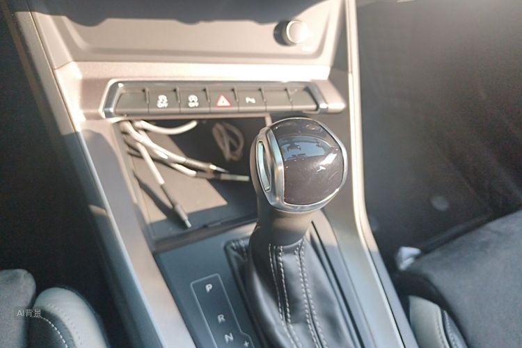 Audi Q3 2020 immagine di auto #16