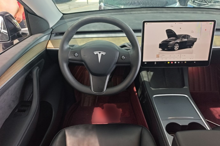 Tesla Model Y 2023 #11 Tesla Model Y 2023 car image #11