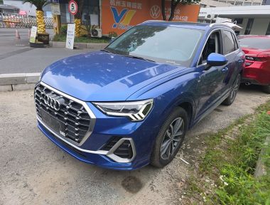 Audi Q3 2021 car image 