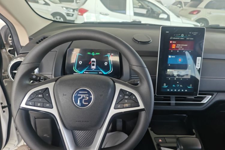 BYD Yuan New Energy 2019 immagine di auto #11
