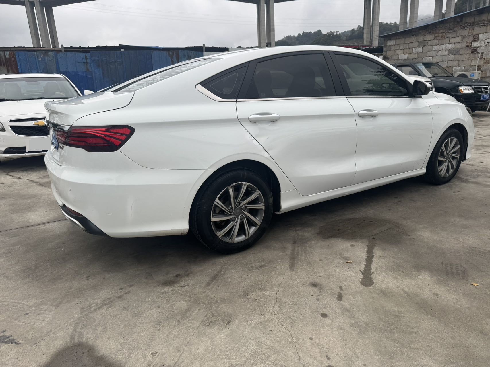GEELY Binray 2020 immagine di auto #4