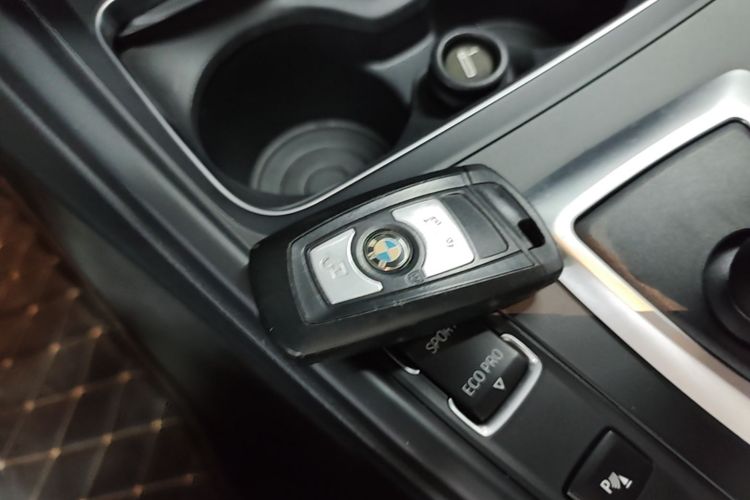 BMW 3 Series 2016 #13 BMW 3 Series 2016 car image #13
