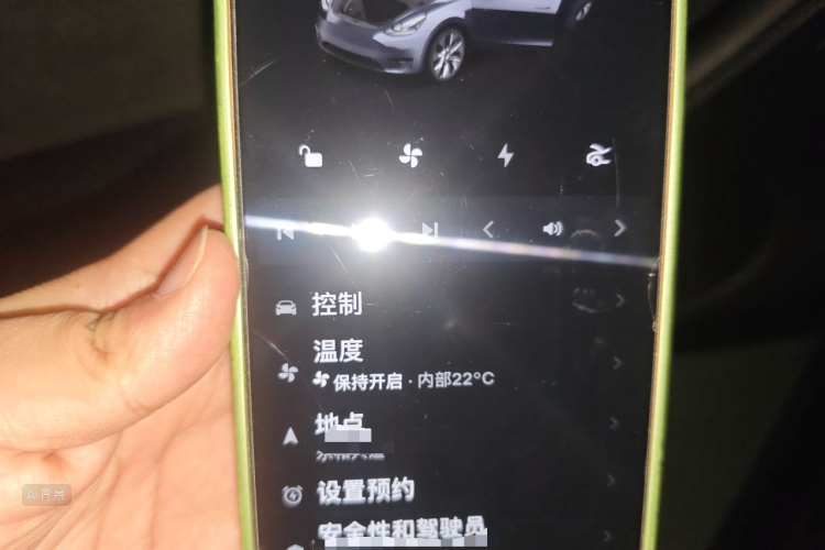 Tesla Model Y 2022 immagine di auto #10