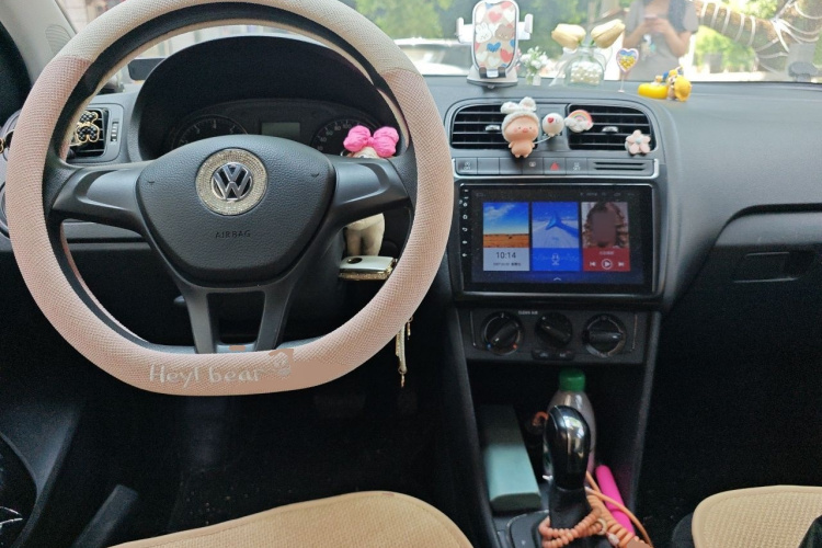 Volkswagen Polo 2019 car image #7