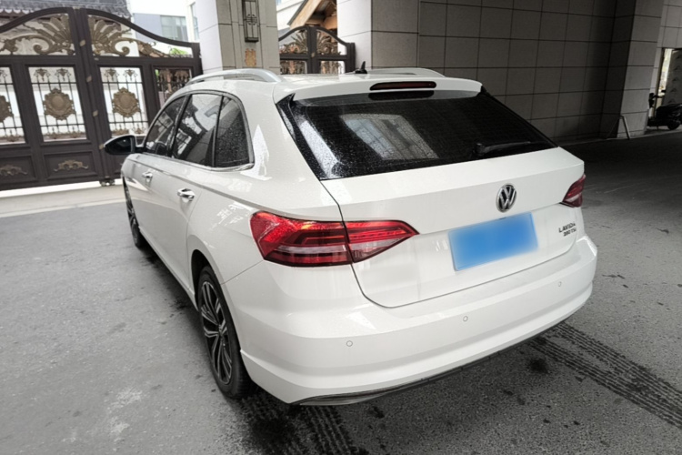 Volkswagen Lavida 2019 car image #5