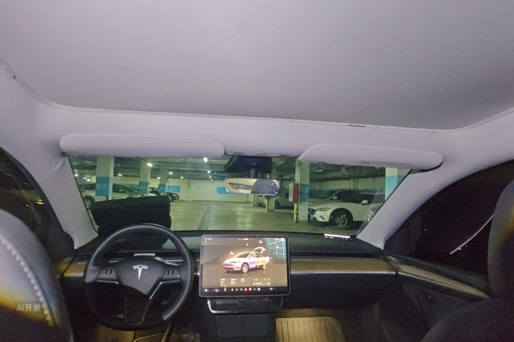 Tesla Model Y 2023 car image #20