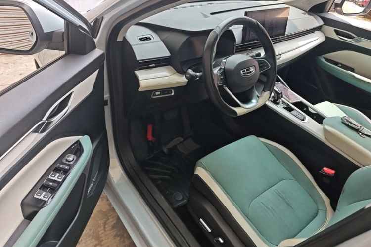 GEELY Emgrand L HiP 2022 صورة سيارة #12