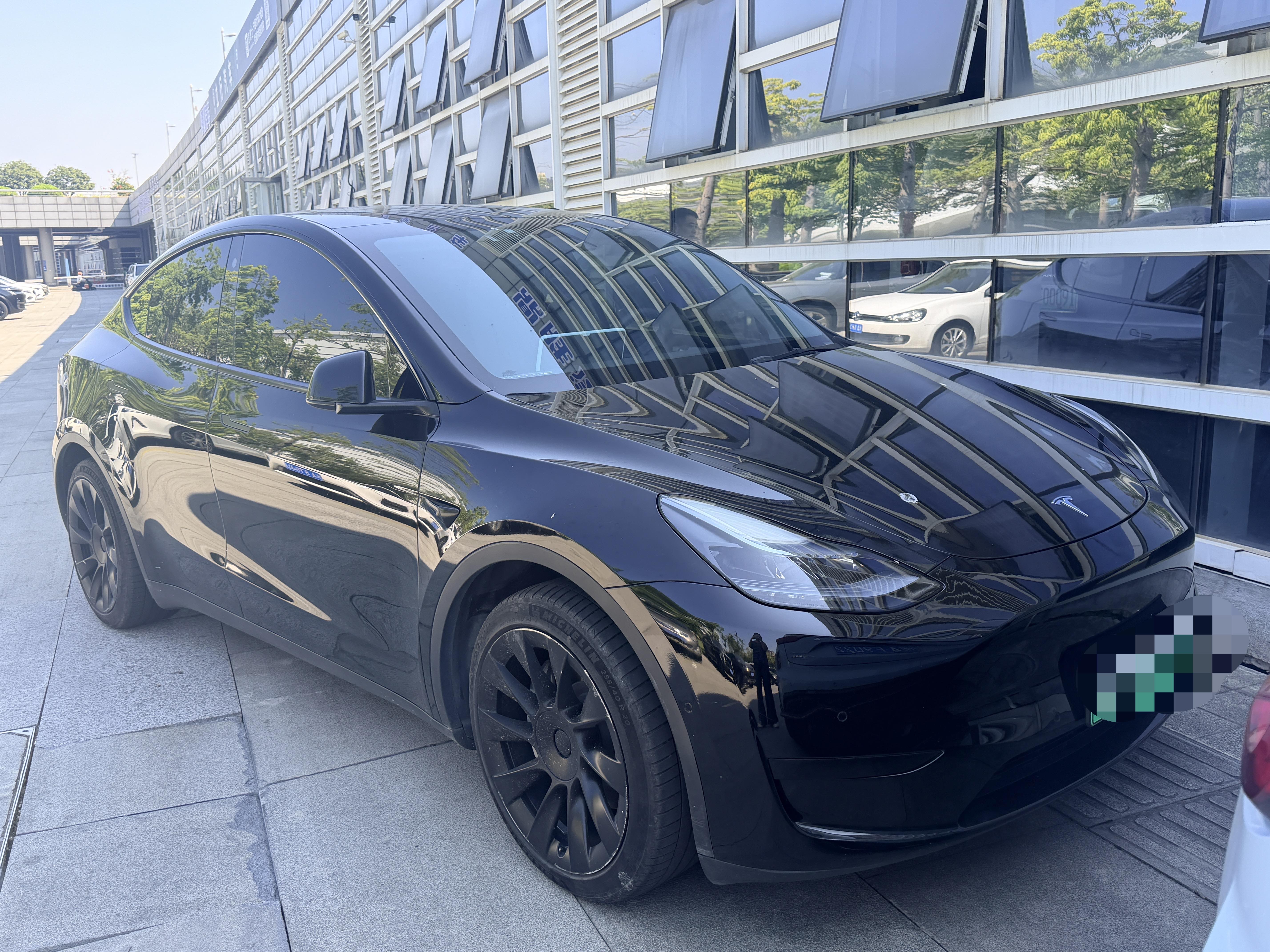 Tesla Model Y 2023 #5 Tesla Model Y 2023 immagine di auto #5