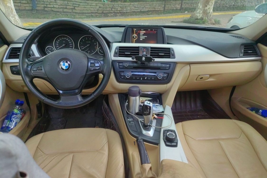 BMW 3 Series 2014 car image #21