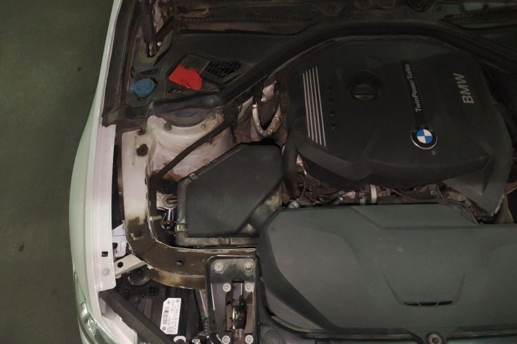 BMW 3 Series 2017 #24 BMW 3 Series 2017 car image #24