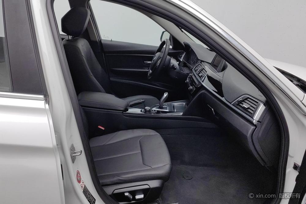 BMW 3 Series 2017 #8 BMW 3 Series 2017 car image #8