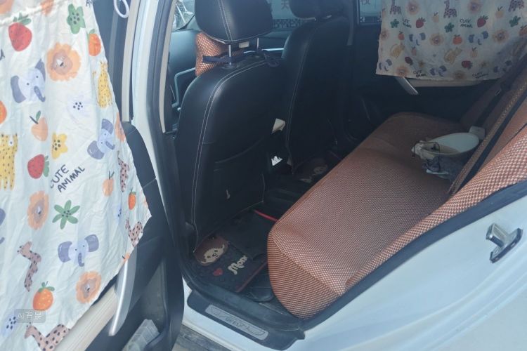GEELY Emgrand 2015 #19 GEELY Emgrand 2015 car image #19