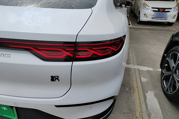 BYD Han 2022 #8 BYD Han 2022 car image #8