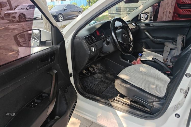 Volkswagen Santana 2018 car image #18