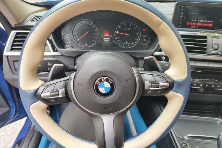 BMW 3 Series 2018 #11 BMW 3 Series 2018 صورة سيارة #11