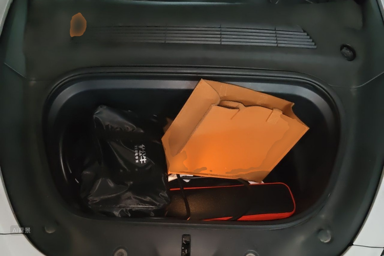 Tesla Model Y 2022 car image #22