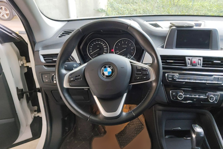 BMW X1 2018 #11 BMW X1 2018 immagine di auto #11