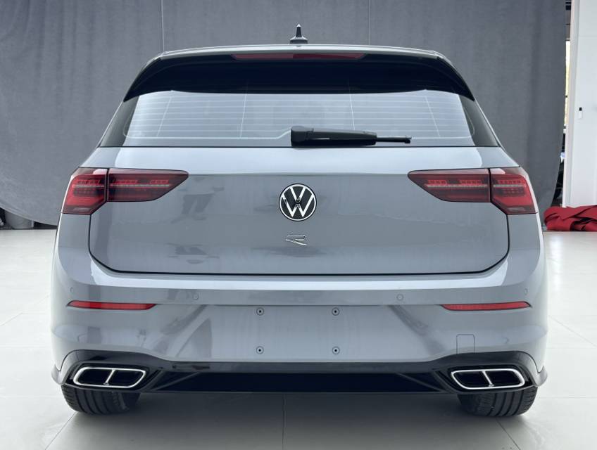 Volkswagen Golf 2022 car image #5