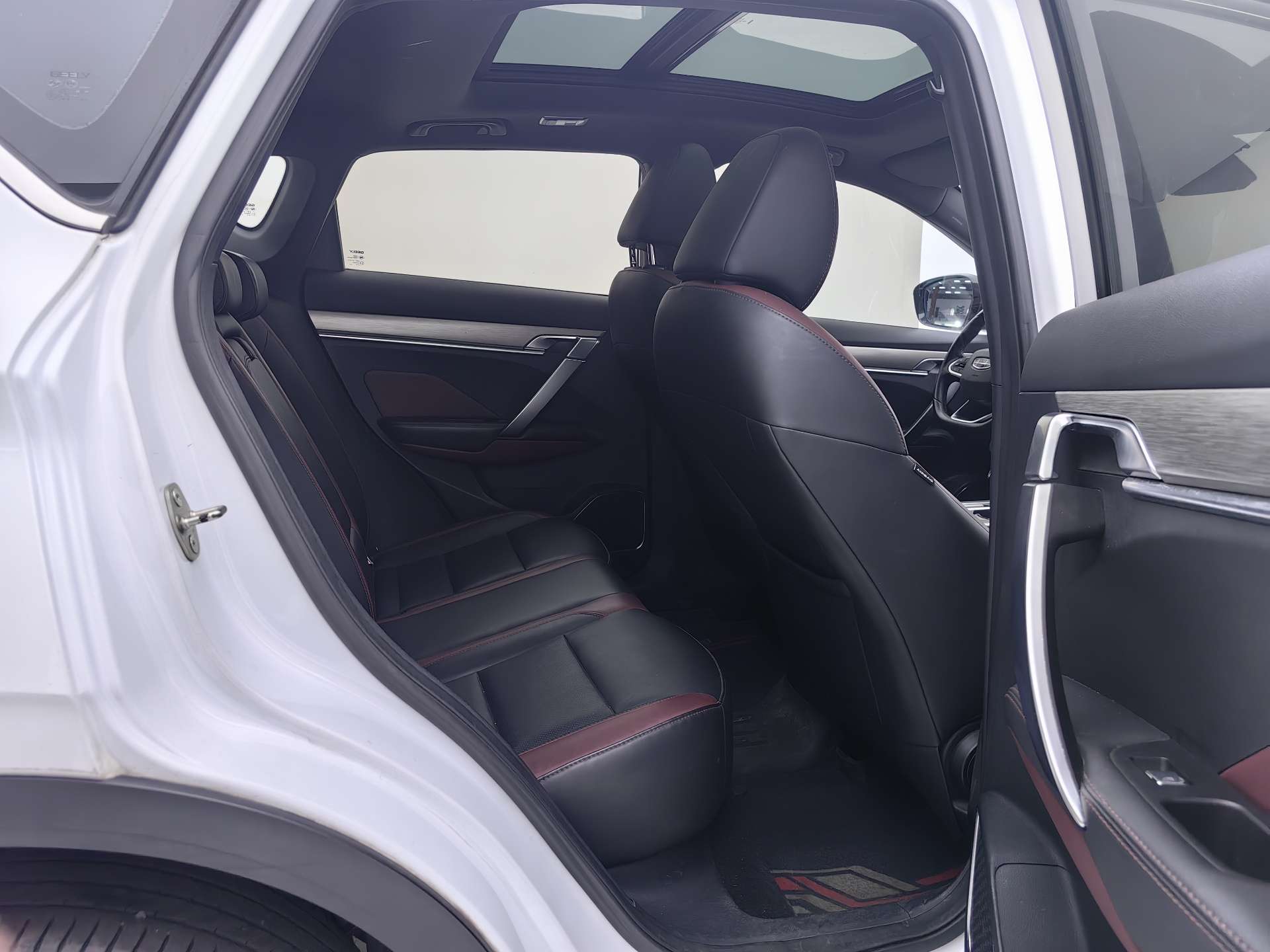 GEELY Coolray 2019 car image #9