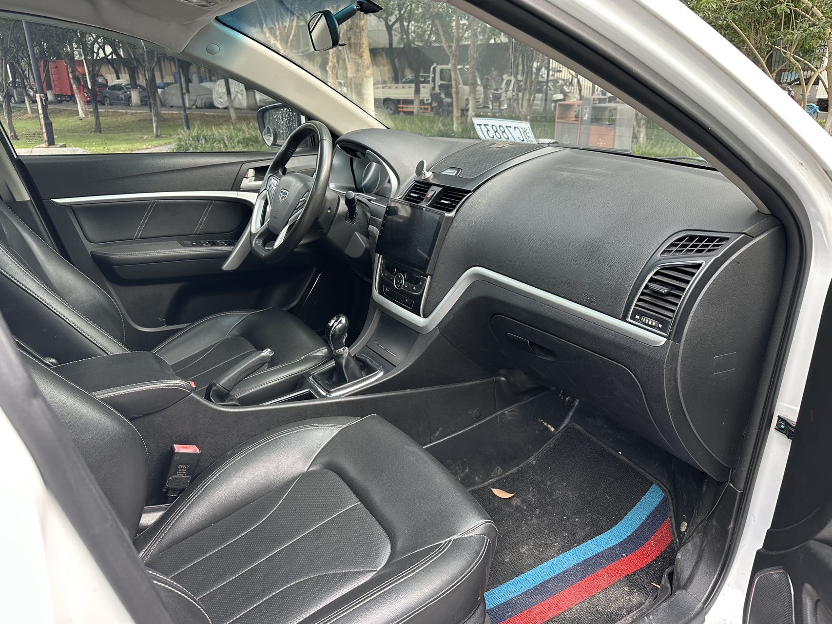GEELY Emgrand 2015 car image #15