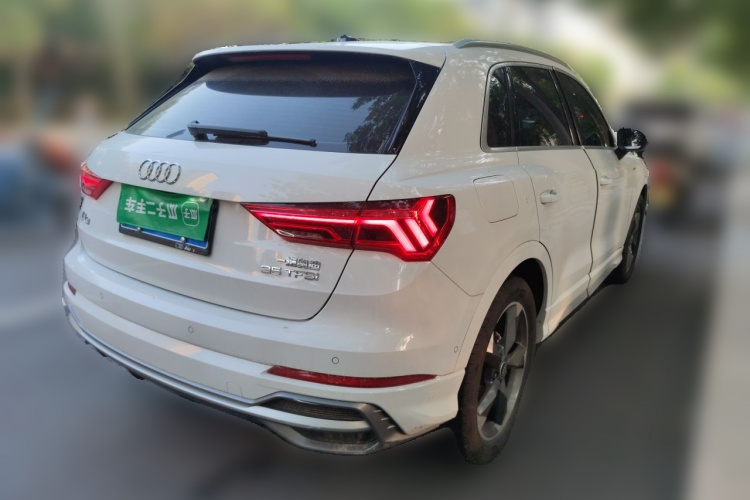 Audi Q3 2023 #5 Audi Q3 2023 car image #5