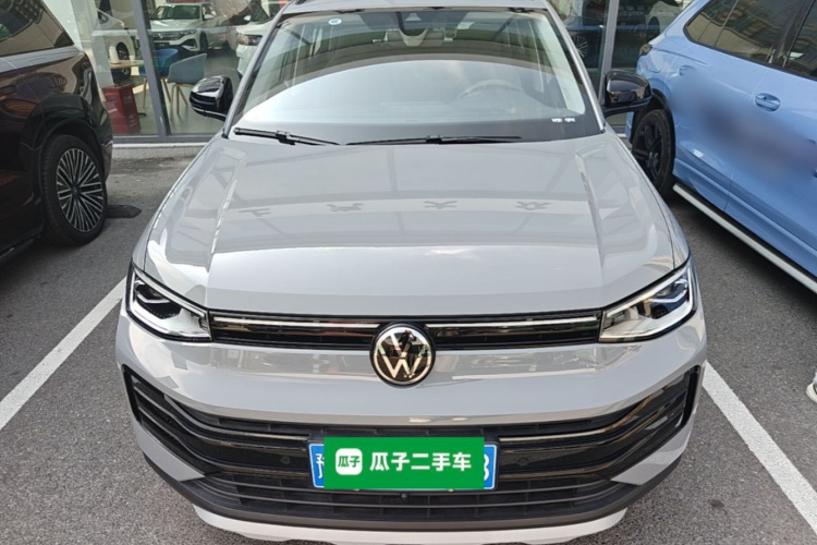 Volkswagen Tharu 2025 car image #3