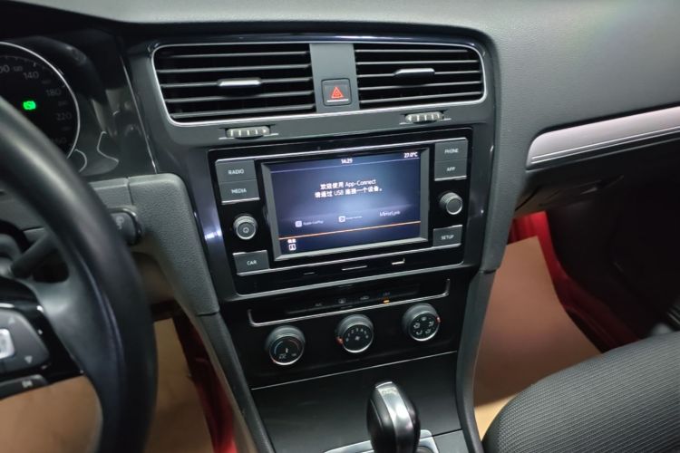 Volkswagen Golf 2018 #17 Volkswagen Golf 2018 car image #17