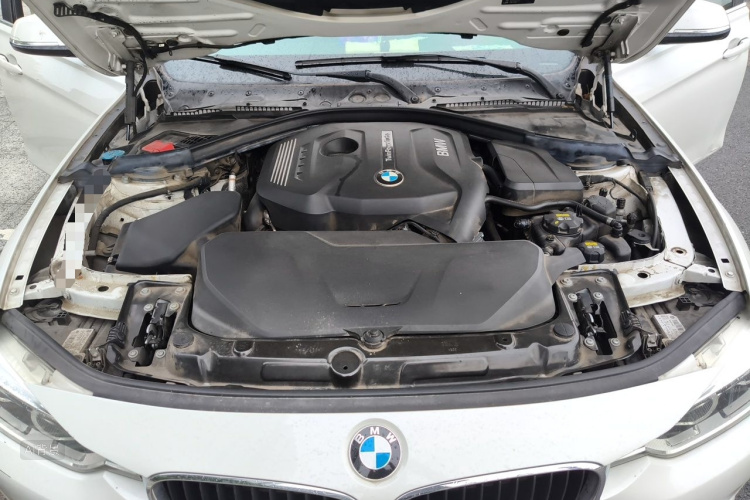 BMW 3 Series 2016 car image #22