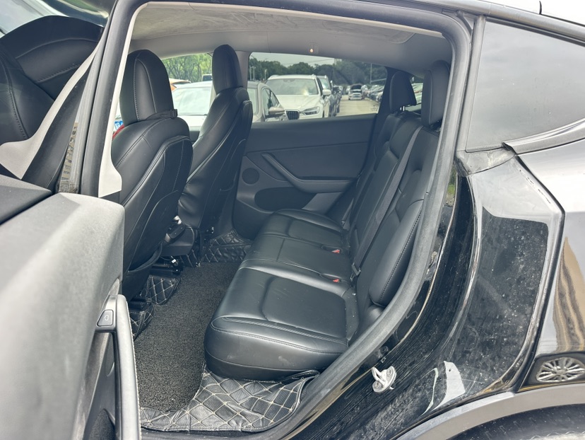 Tesla Model Y 2021 #6 Tesla Model Y 2021 car image #6