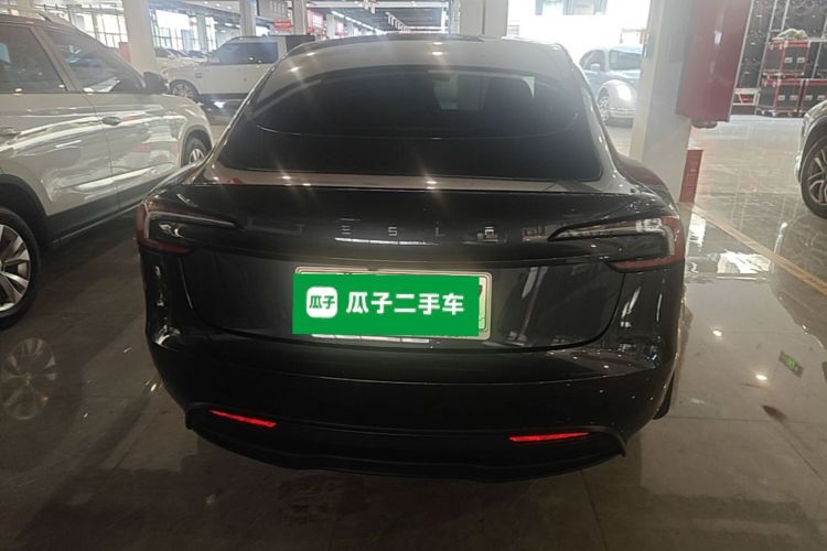 Tesla Model 3 2024 immagine di auto #6