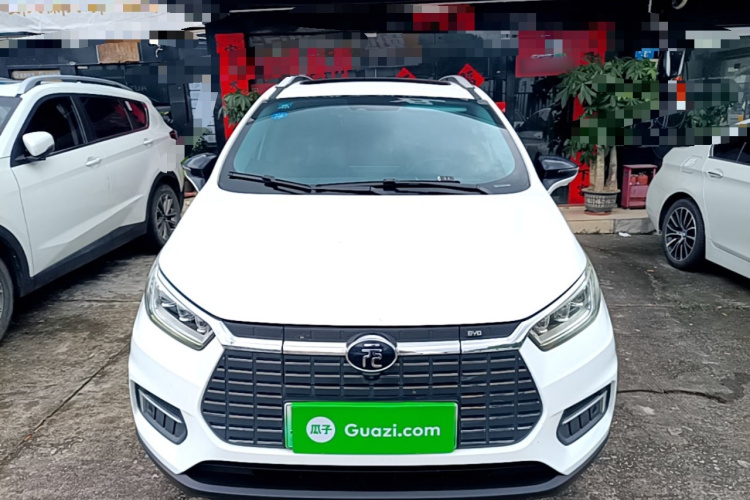 BYD Yuan New Energy 2019 car image #3