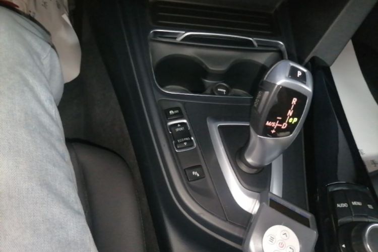BMW 3 Series 2017 #14 BMW 3 Series 2017 car image #14