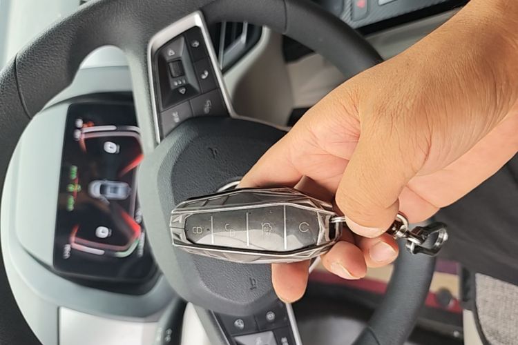 BYD Yuan Pro 2022 car image #9