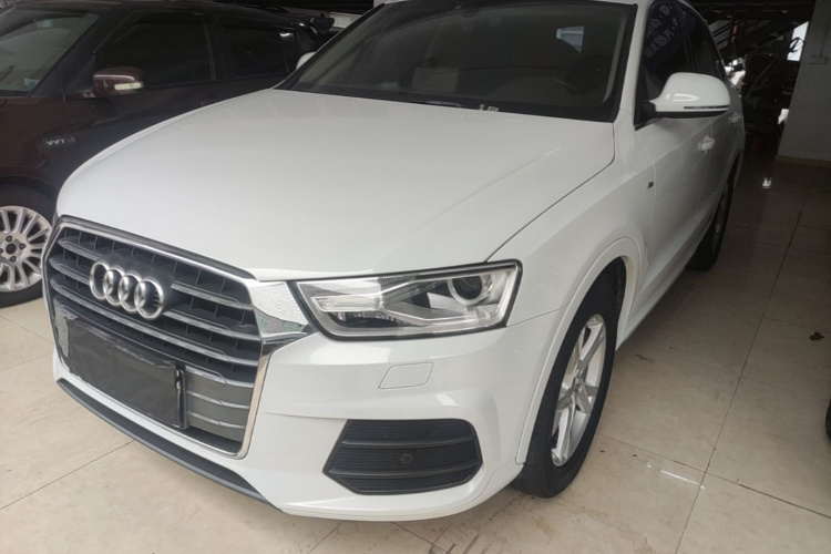 Audi Q3 2017 car image #2