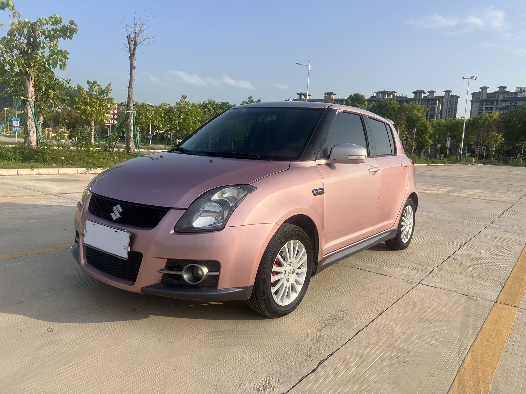 Suzuki Swift 2012 Suzuki Swift 2012 car image